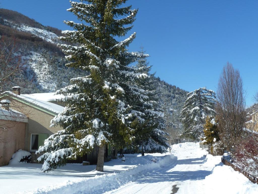 Gite Des Monges Sisteron Ngoại thất bức ảnh