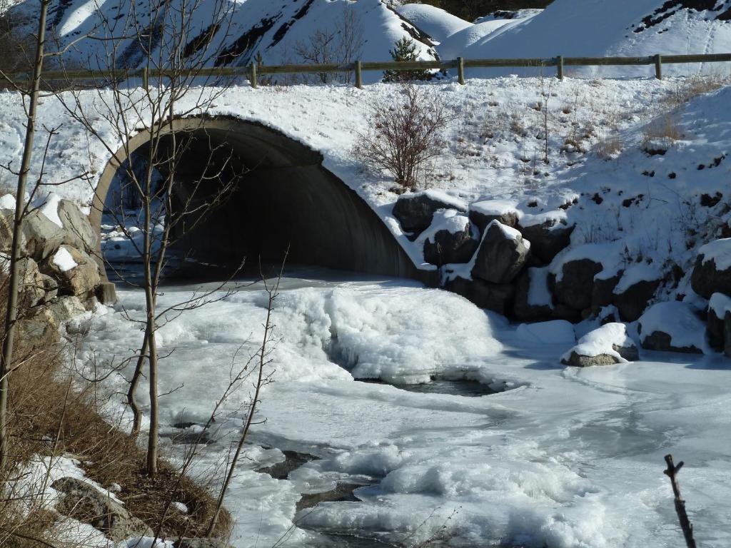 Gite Des Monges Sisteron Ngoại thất bức ảnh
